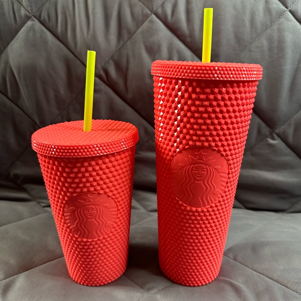 NWT Venti and Grande Starbucks Studded Cup Set